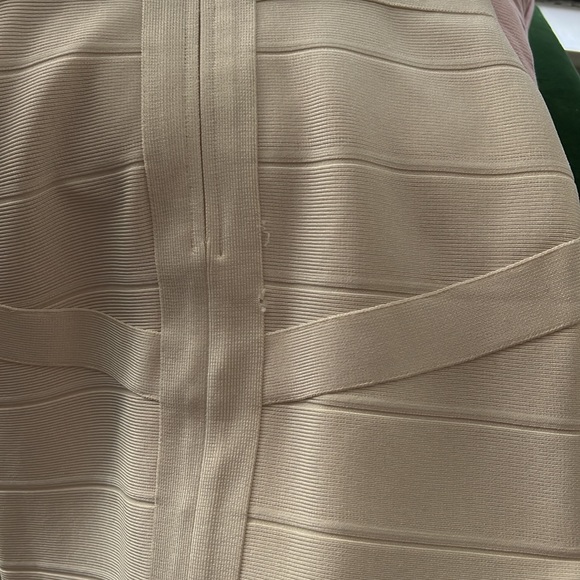 Herve Leger White Short Sleeve Bandage Dress - Size S - Picture 10 of 11